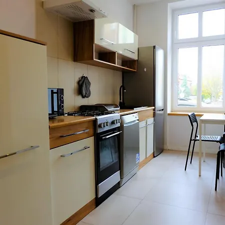 Tanie Noclegowanie Katovice Exteriér fotografie