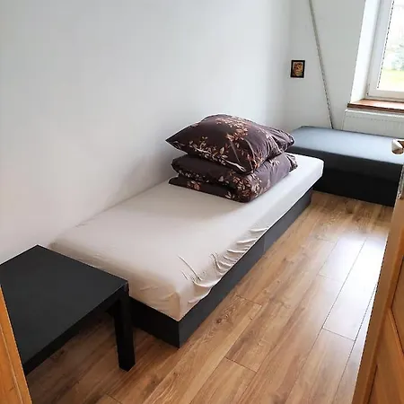 Tanie Noclegowanie Katovice Exteriér fotografie