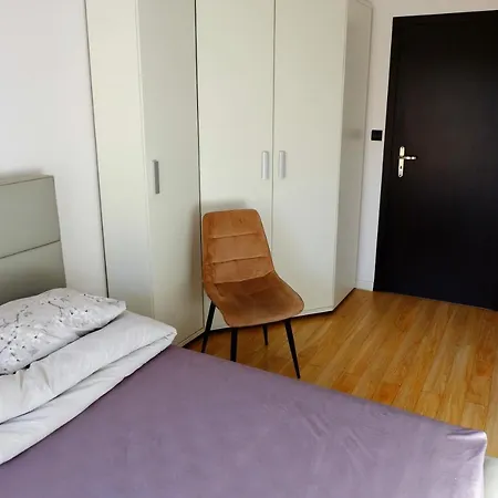 Tanie Noclegowanie Katovice Exteriér fotografie