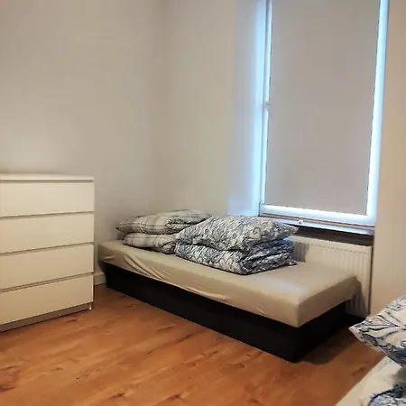 Tanie Noclegowanie Katovice Exteriér fotografie