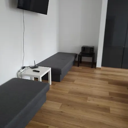 Tanie Noclegowanie Katovice Exteriér fotografie