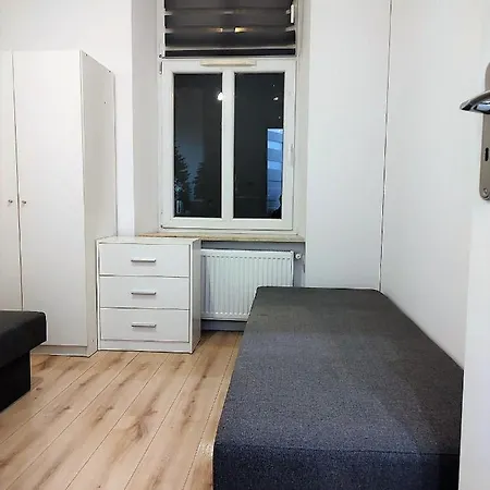 Tanie Noclegowanie Katovice Exteriér fotografie